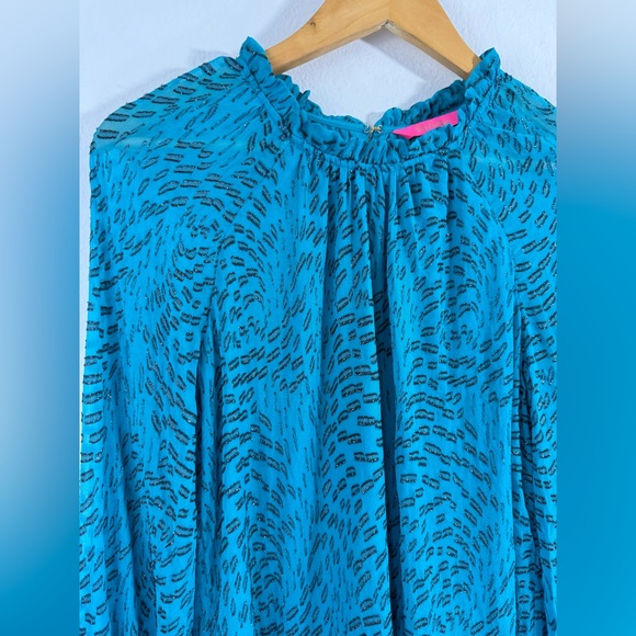 Lilly Pulitzer Caline Metallic Silk Top Teal Bay Silk Swirl Clip Size Small - Picture 6 of 12